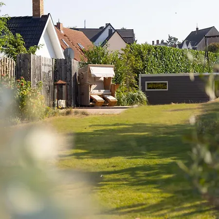 Holiday home Strandhaus Mit Sauna Lubmin