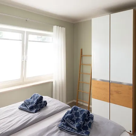 Semesterbostad Strandhaus Mit Sauna Lubmin