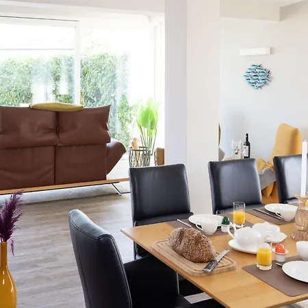 Strandhaus Mit Sauna Holiday home Lubmin