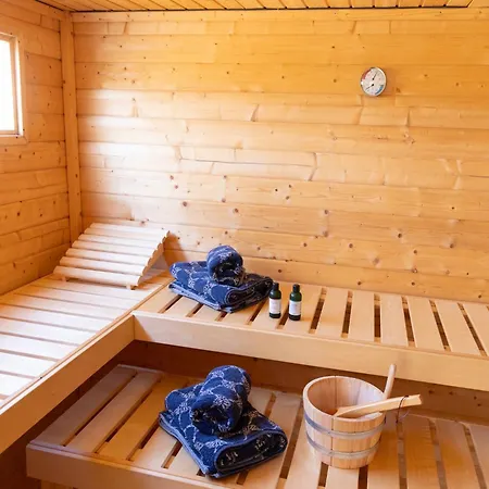 Strandhaus Mit Sauna * Lubmin